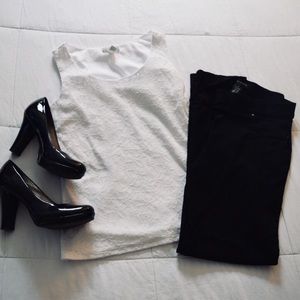 NWOT Dana Buchman White lace Tank top